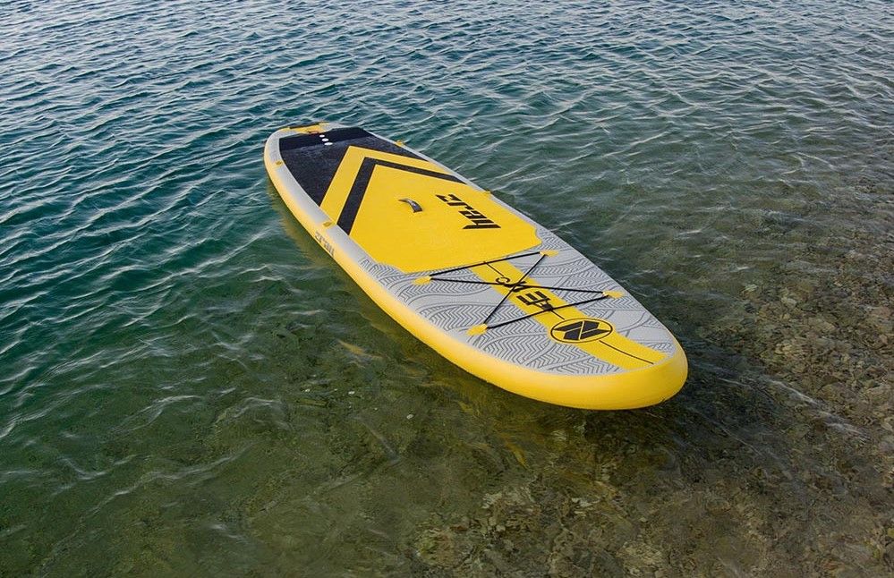 Combo pack nafukovací paddleboard Zray E11 - 110x32x5 na vode